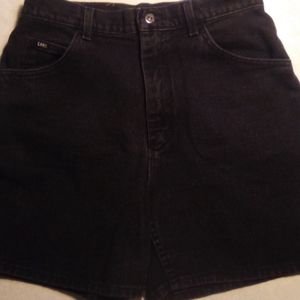 LEE BRAND BLACK DENIM JEAN SHORTS WOMENS SIZE 12P IN VERY NICE CONDITION